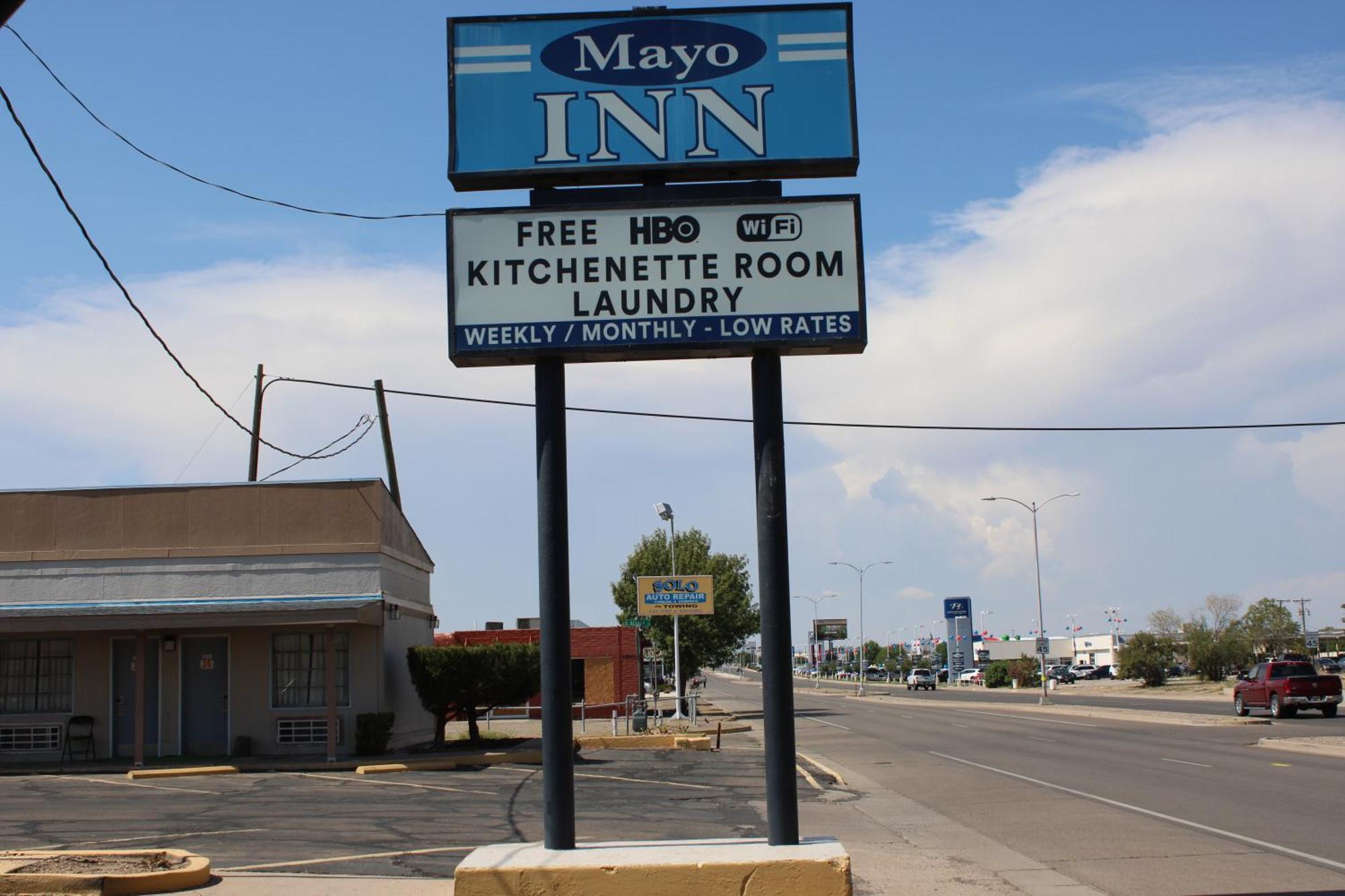 Mayo Inn Roswell Exterior photo
